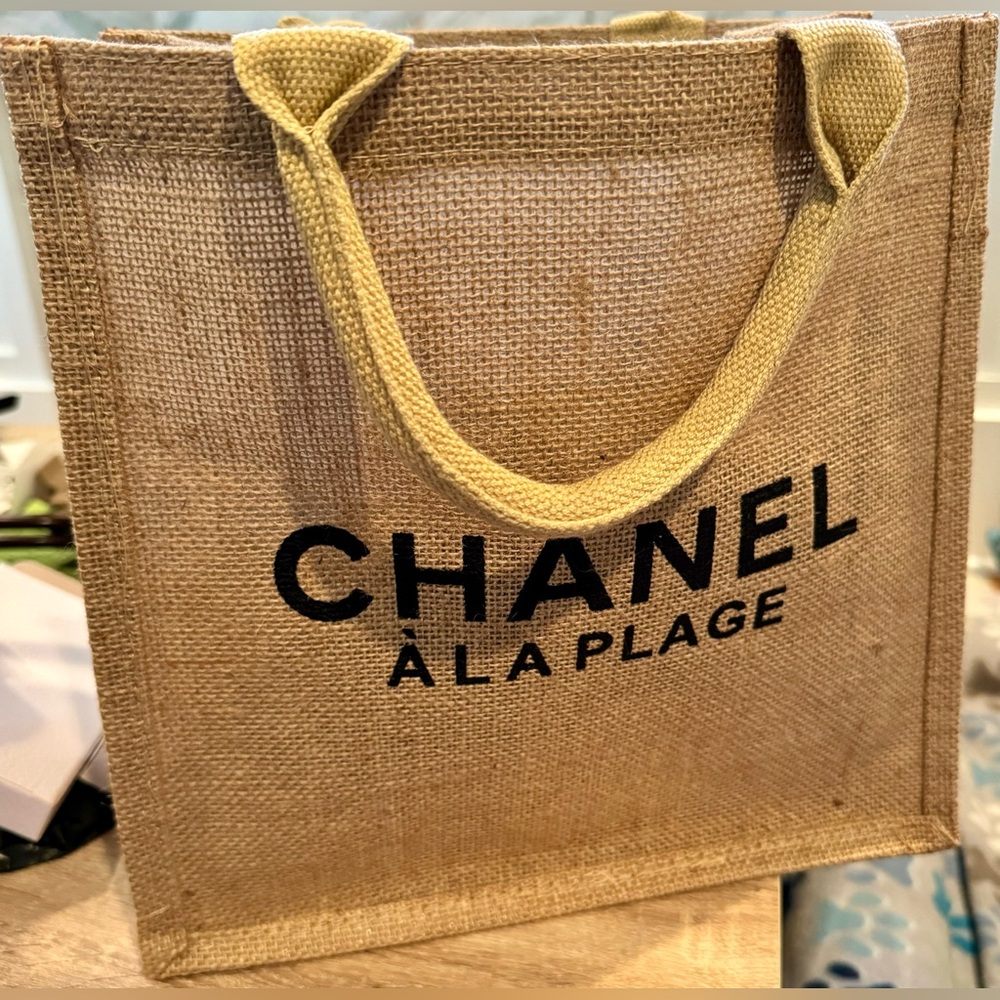 CHANEL Bag - Picture 3 of 5